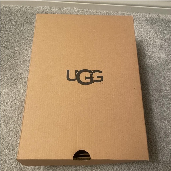 UGG fluff yeah gray - Picture 3 of 3